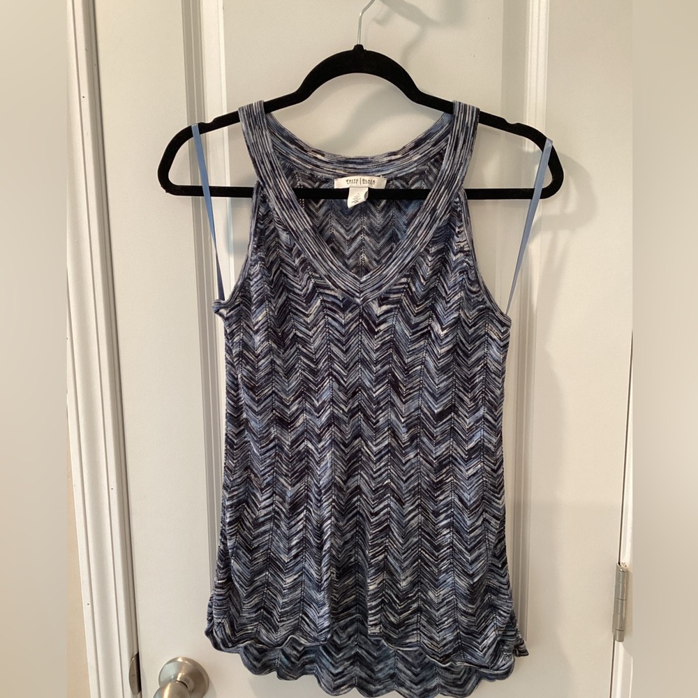 White Black House Black Market Chevron Knit Top
